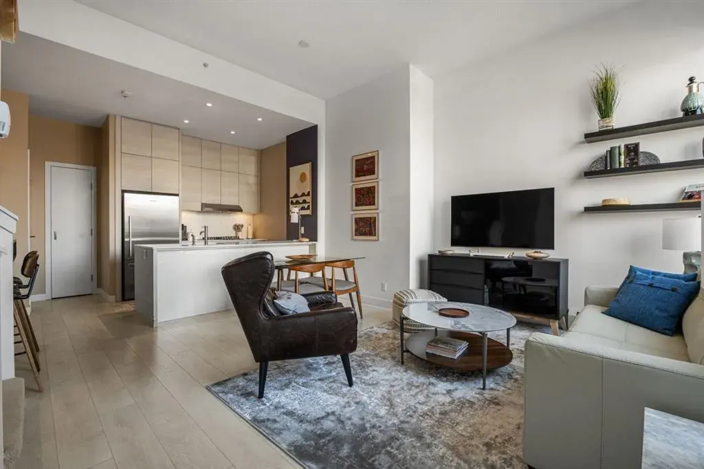 1501 6 Street SW, #102