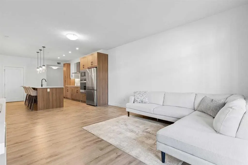 40 Walgrove Walk SE, #112