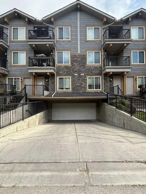 21 McKenzie Towne Gate SE, ##12