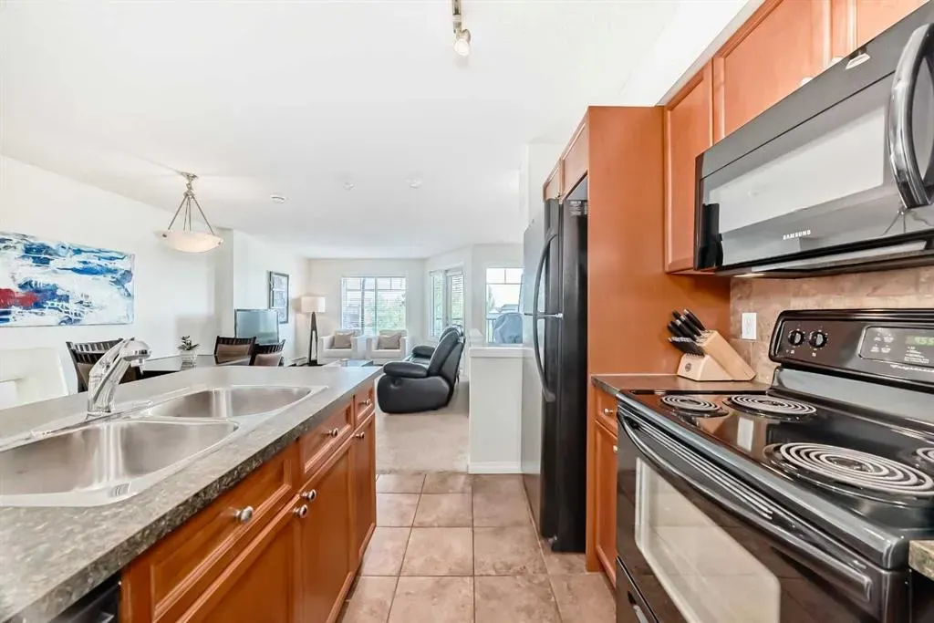 21 McKenzie Towne Gate SE, ##12