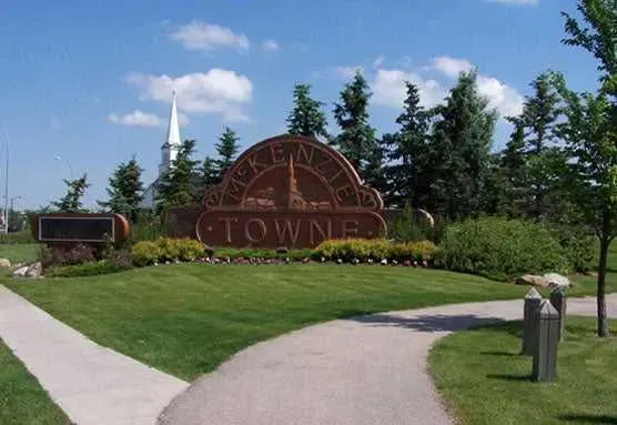 21 McKenzie Towne Gate SE, ##12