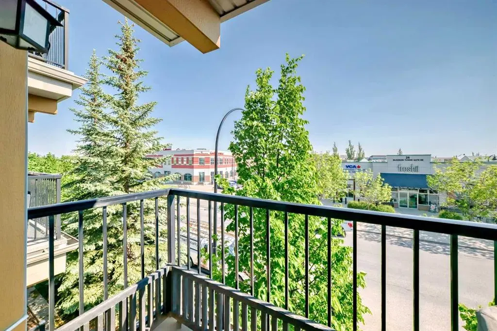 21 McKenzie Towne Gate SE, ##12