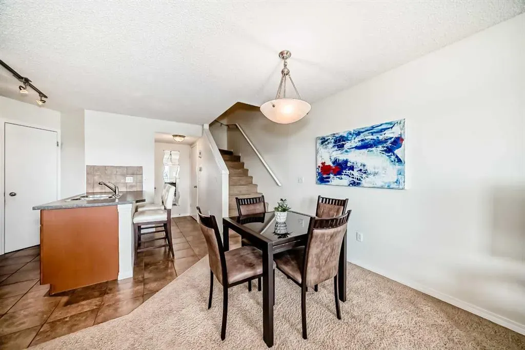 21 McKenzie Towne Gate SE, ##12
