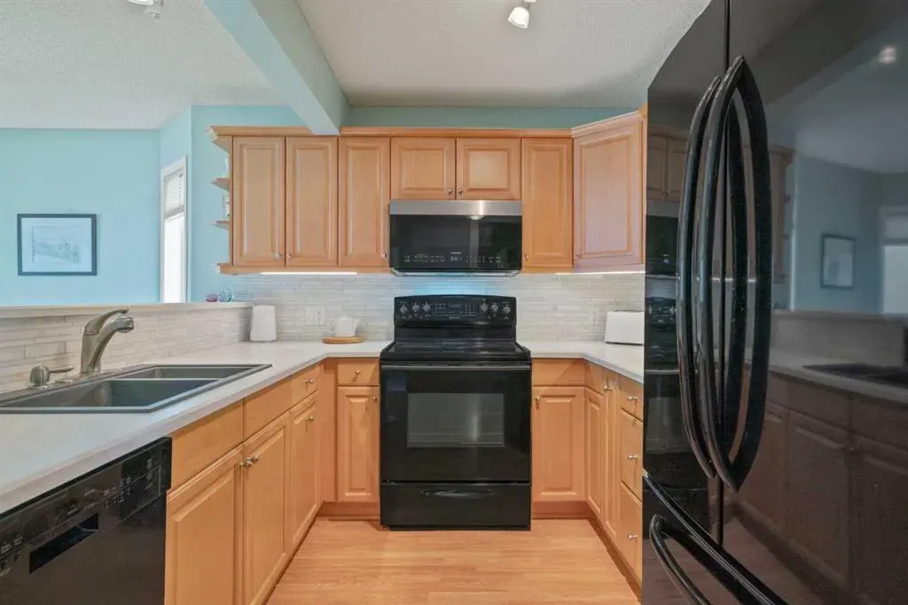 79 Scenic Gardens NW