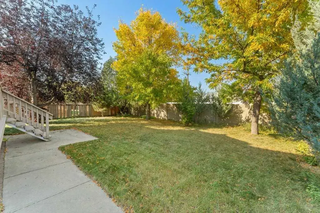 10 Grande Point Estates