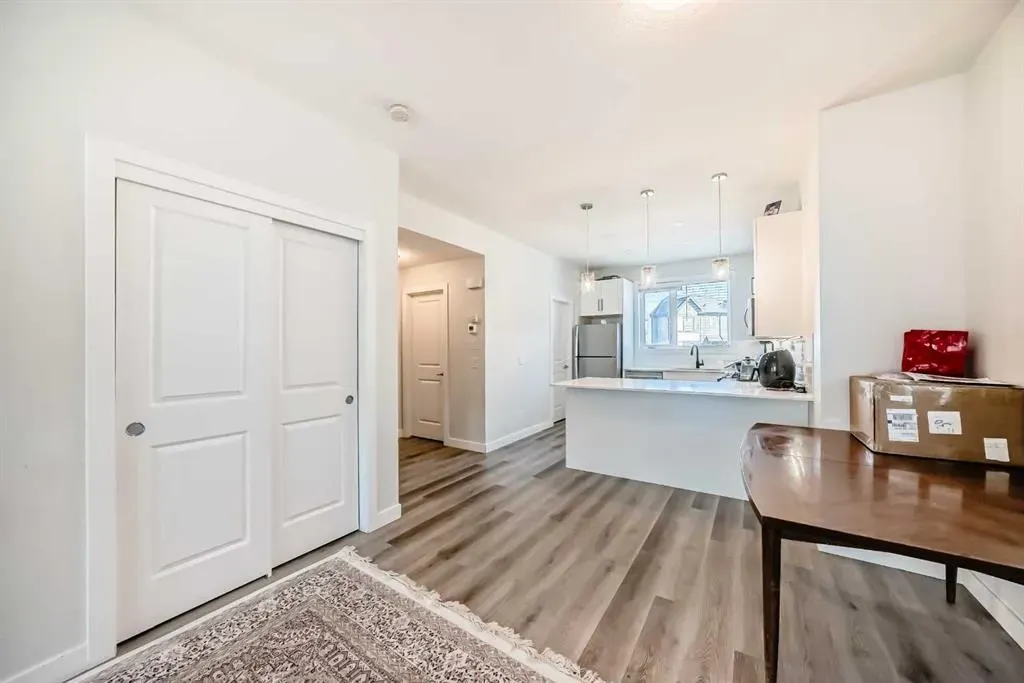 30 Evanscrest Park NW
