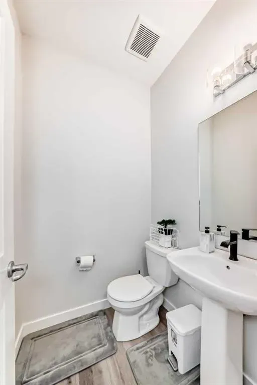 30 Evanscrest Park NW