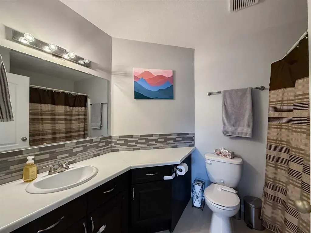127 Sitar Crescent