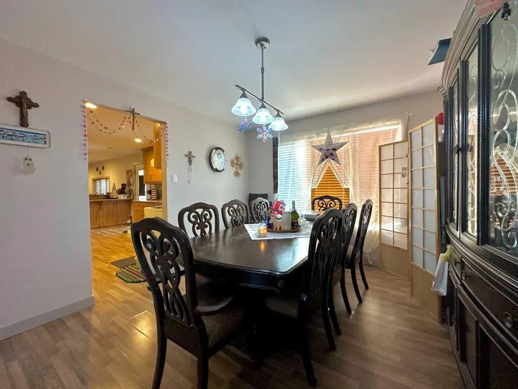 26 Tudor Court S