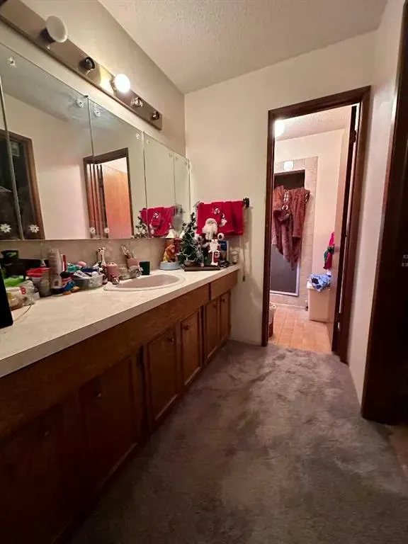 26 Tudor Court S