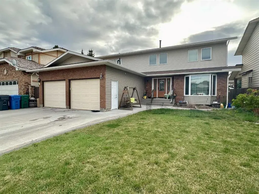 26 Tudor Court S