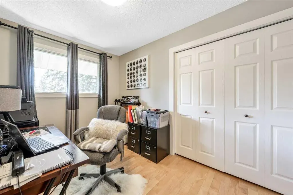 223 Brookpark Drive SW