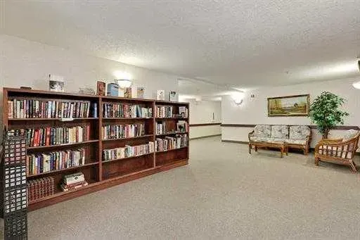 1818 Simcoe Boulevard SW, #1110