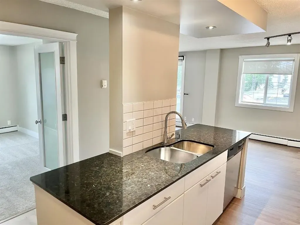 501 57 Avenue SW, #207