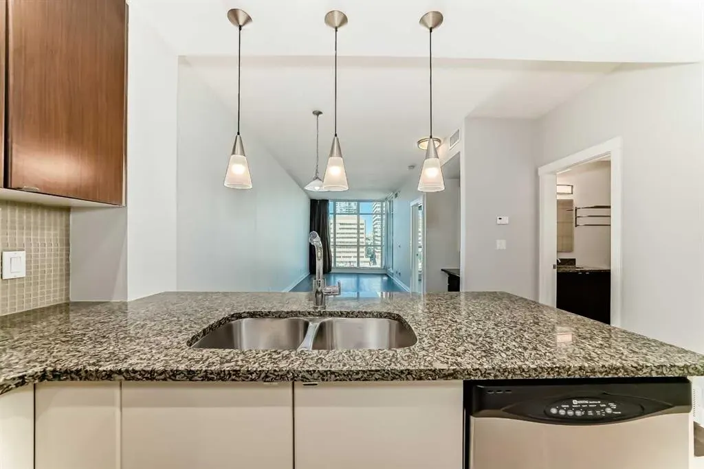 788 12 Avenue SW, #705