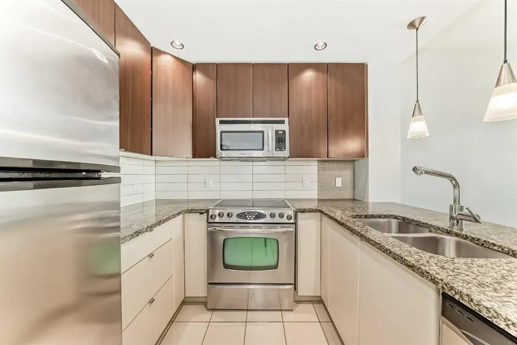 788 12 Avenue SW, #705