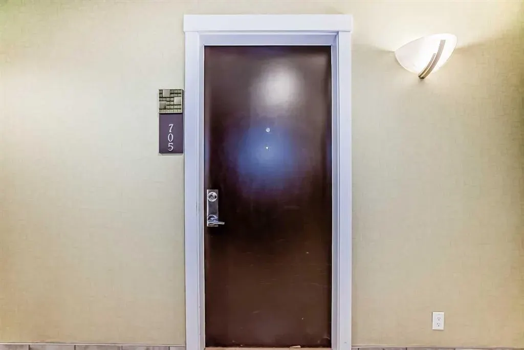 788 12 Avenue SW, #705