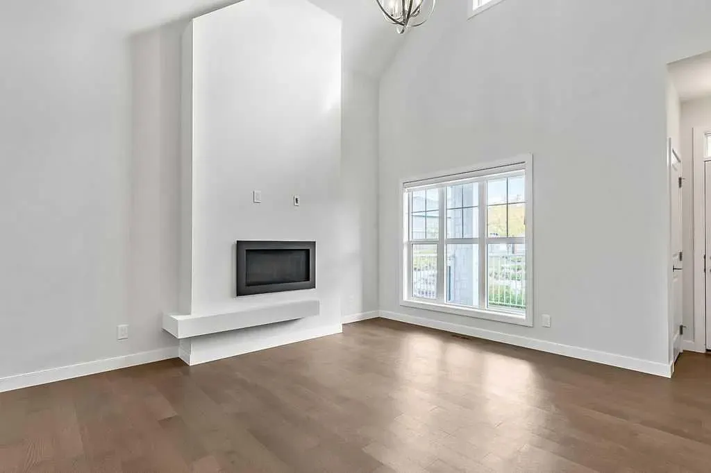 54 Drake Landing Square