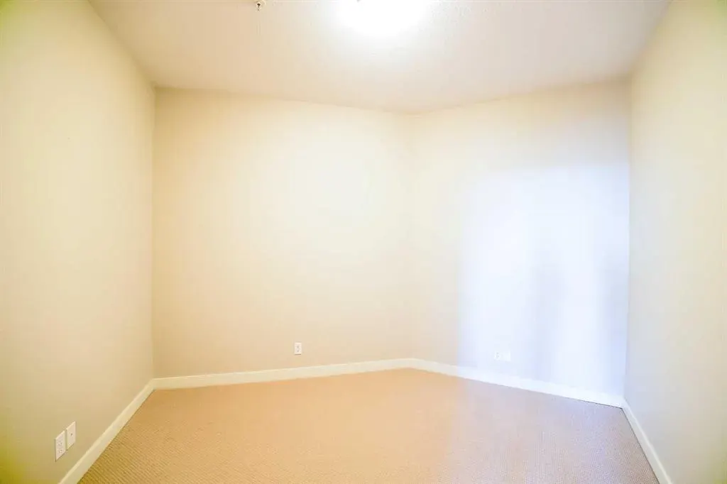100 Lakeway Boulevard, #321