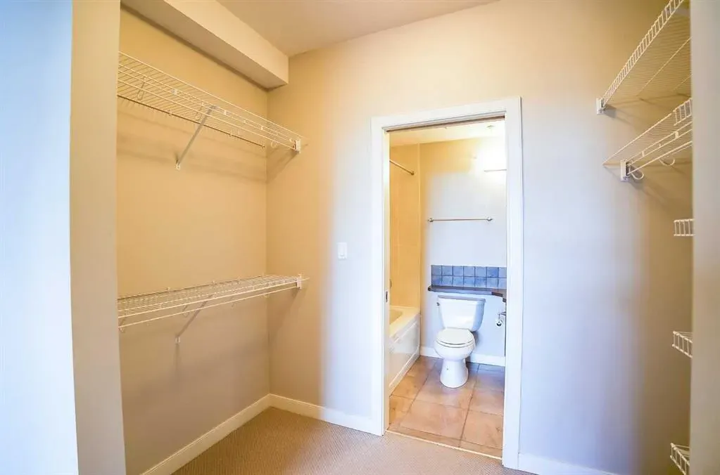 100 Lakeway Boulevard, #321