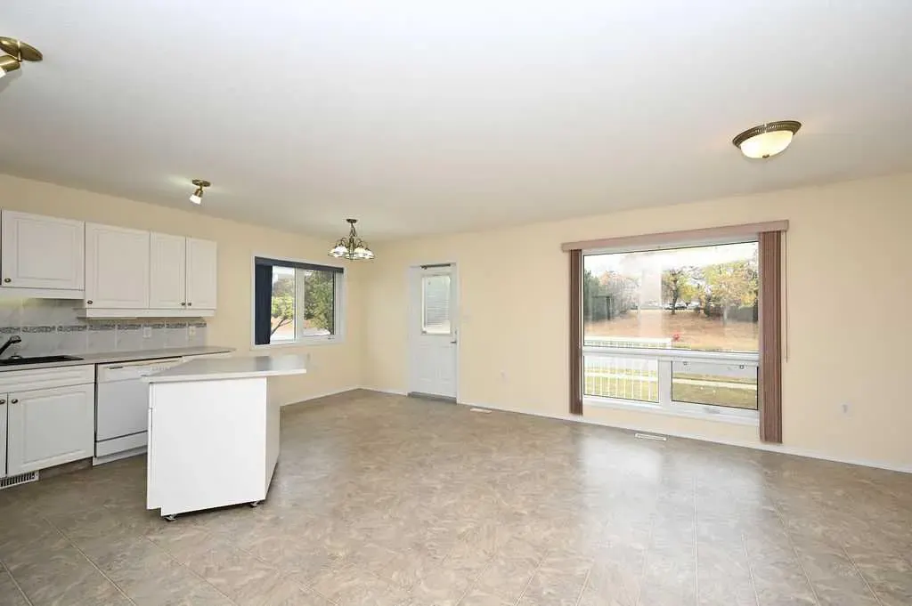 3012 Whispering Hills Drive, #24