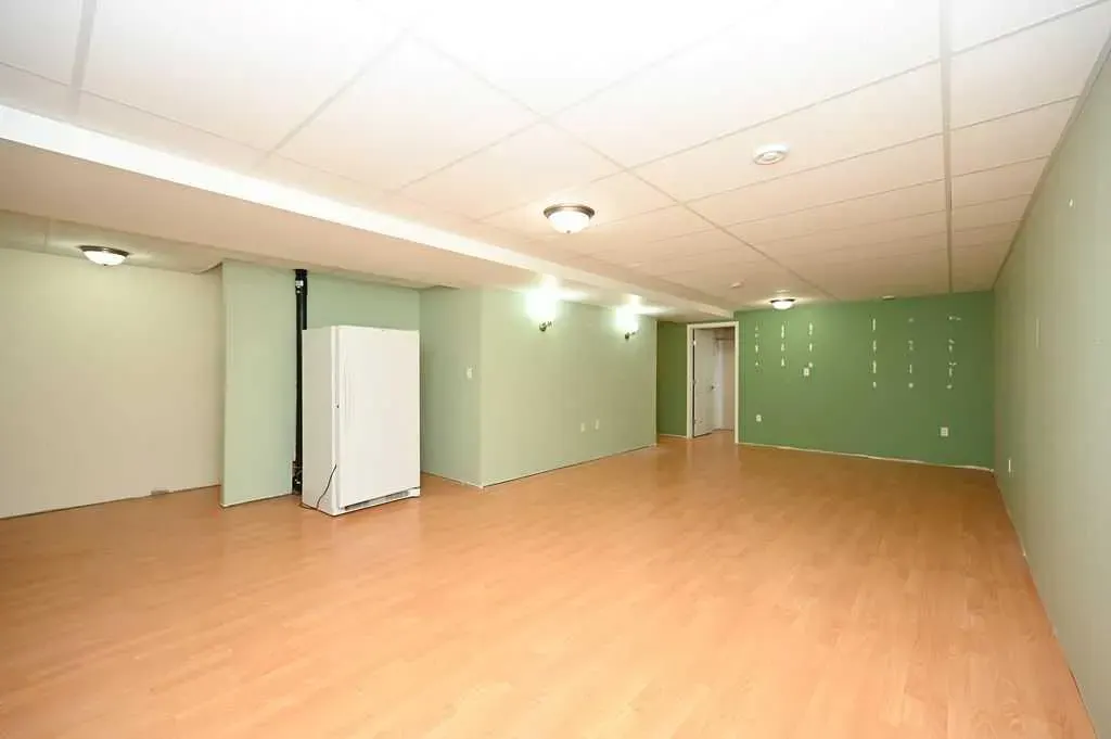 3012 Whispering Hills Drive, #24