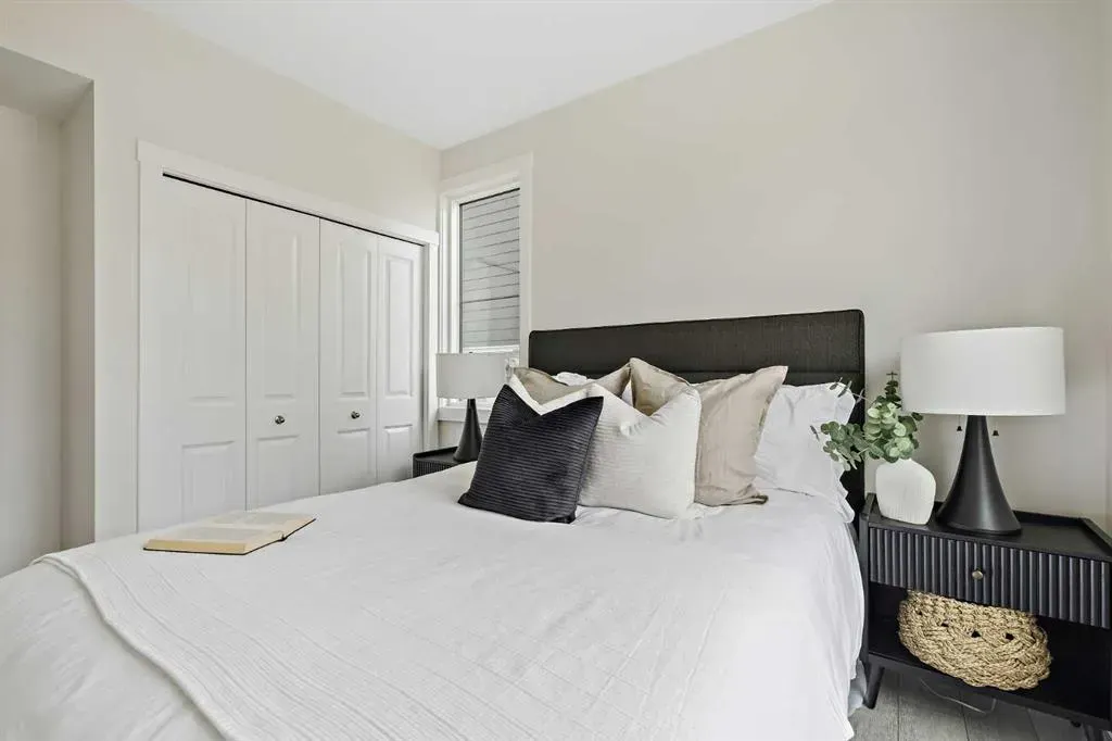 60 Howse Lane NE, #905