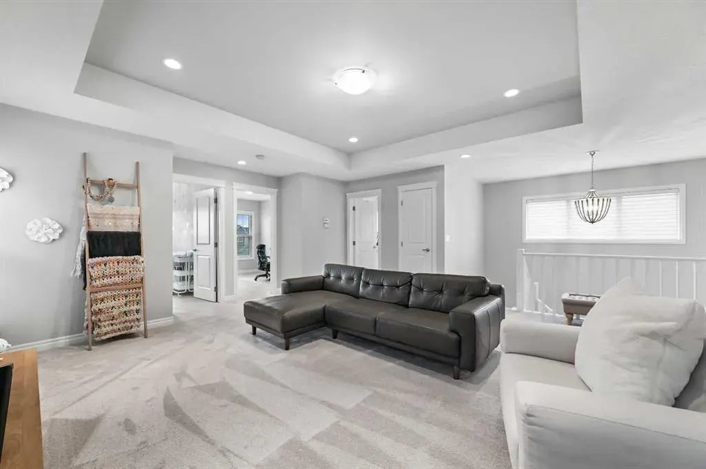 43 Nolancrest Manor NW