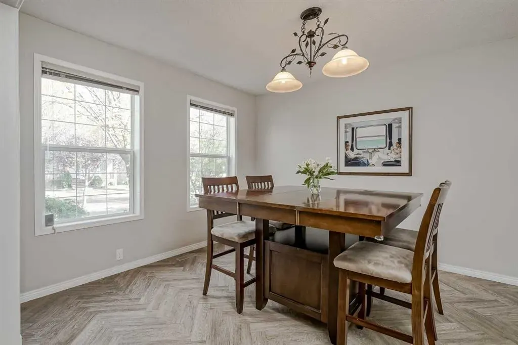 19 Inverness Boulevard SE
