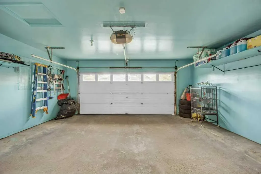 550 Cooperfield Boulevard SE