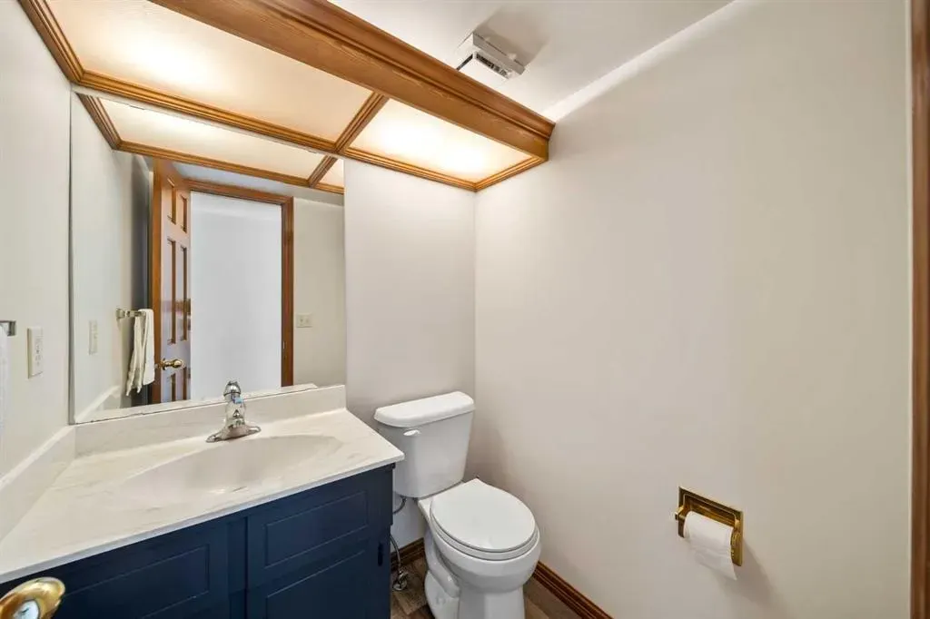36 Strathlorne Crescent SW