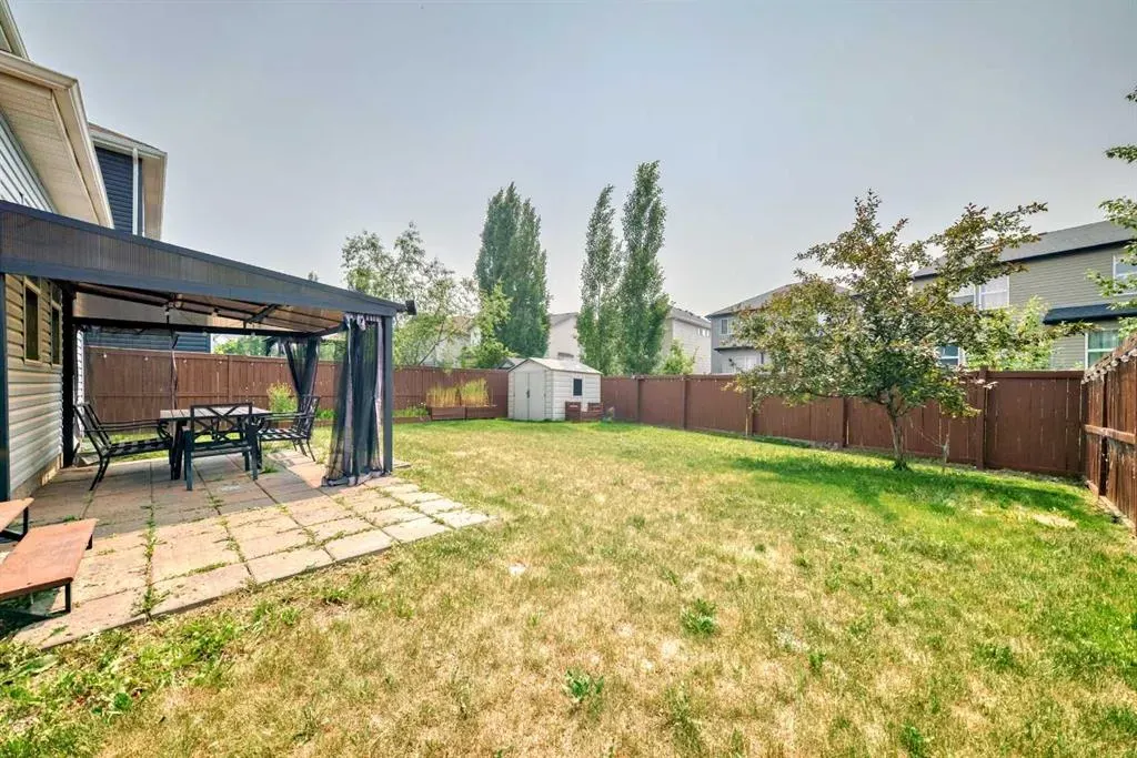 210 Copperleaf Bay SE