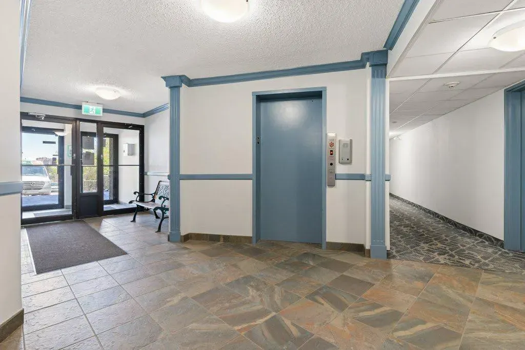 8948 Elbow Drive SW, #504