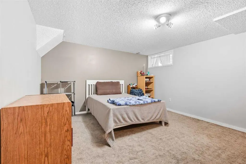 47 Shawglen Place SW