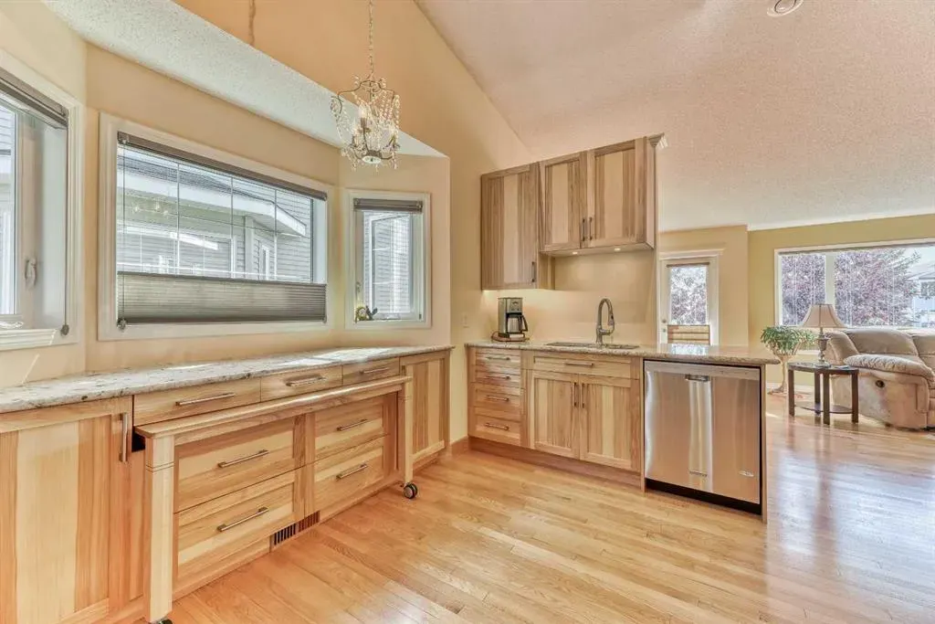 7 Scotia Landing NW