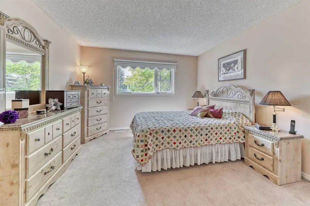 7 Scotia Landing NW