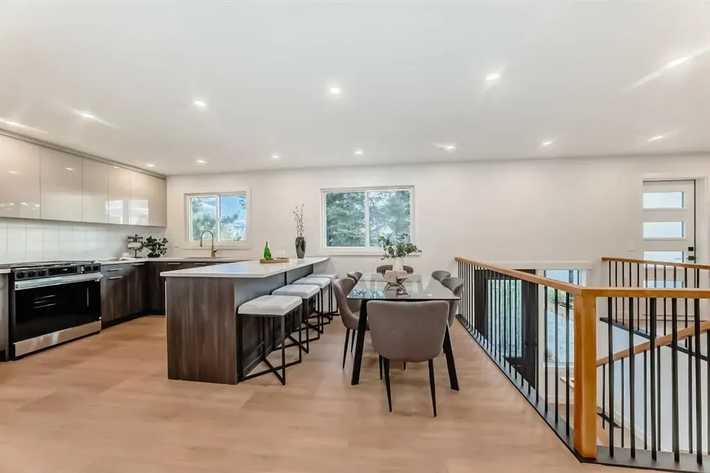 26 Dalgetty Place NW