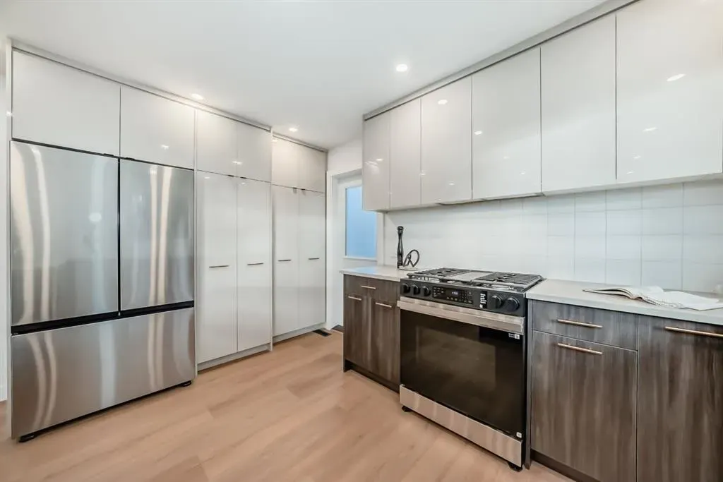 26 Dalgetty Place NW