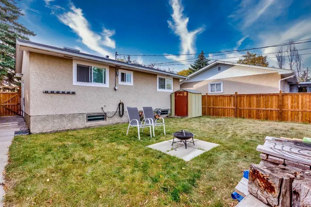119 Maranda Close NE