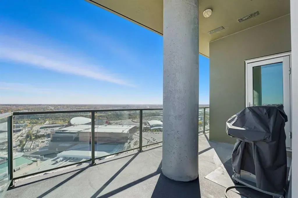 210 15 Avenue SE, #3204