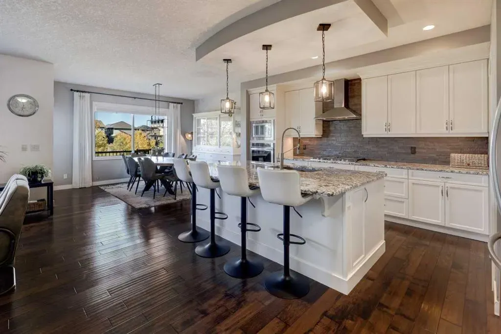 213 Kingsmere Cove SE