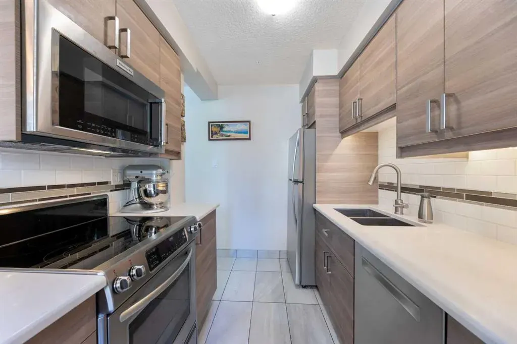 605 14 Avenue SW, #305