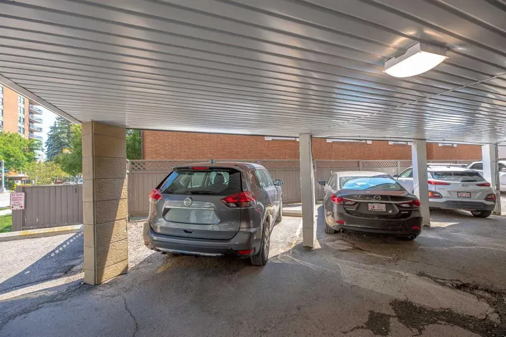 605 14 Avenue SW, #305