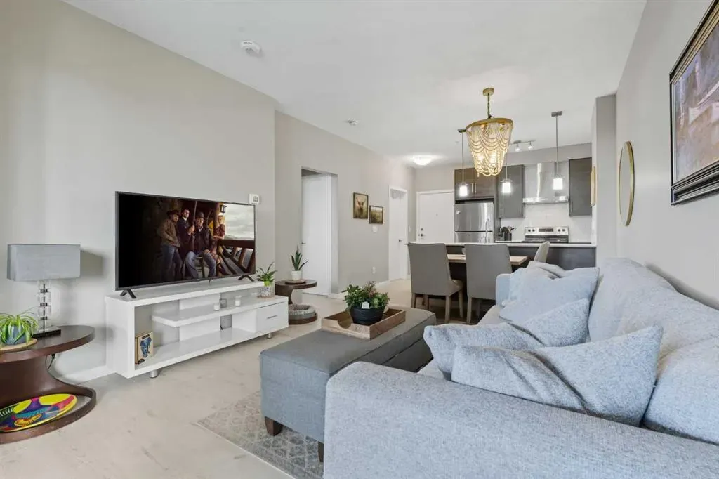 122 Mahogany Centre SE, #304