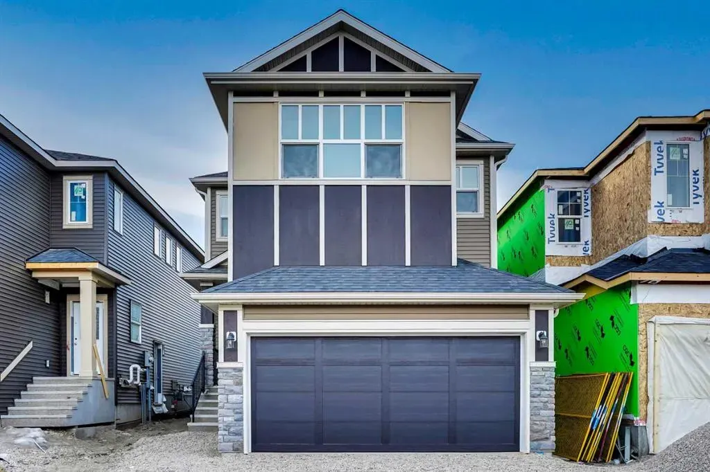 312 Edith Place NW