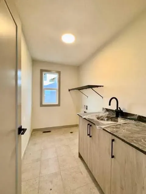 37 North Bridges Landing