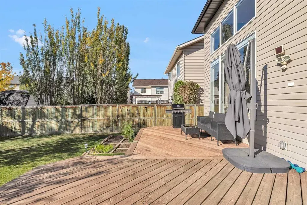 138 Panamount Gardens NW