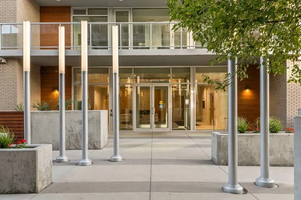 1234 5 Avenue NW, #1404