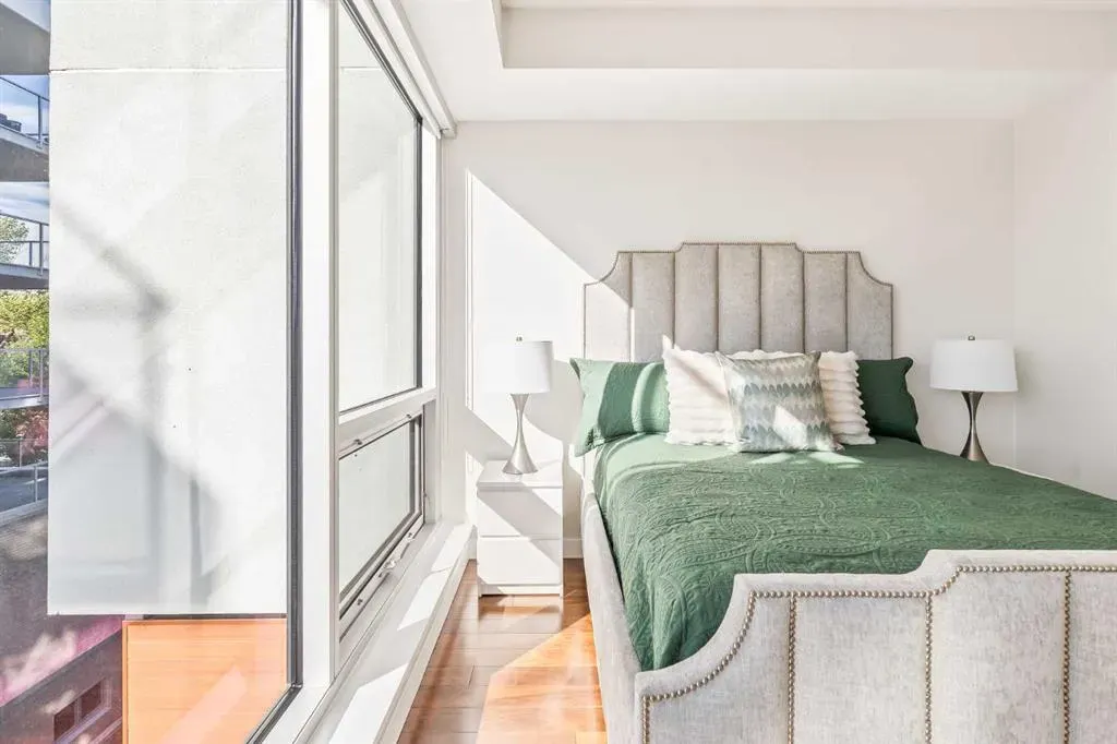 1234 5 Avenue NW, #1404