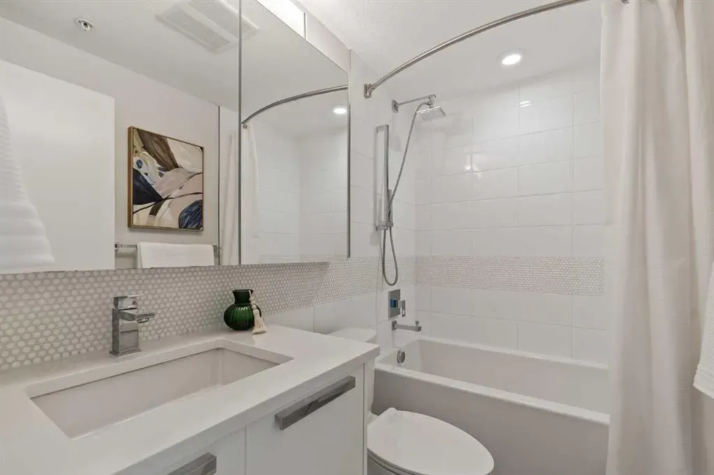 1234 5 Avenue NW, #1404